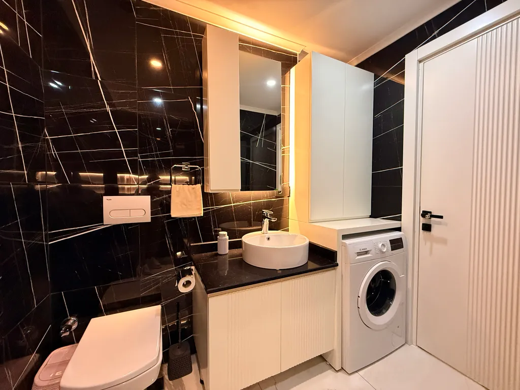 SA Apartments! Luxury 2bd Flat 150m to the Beach