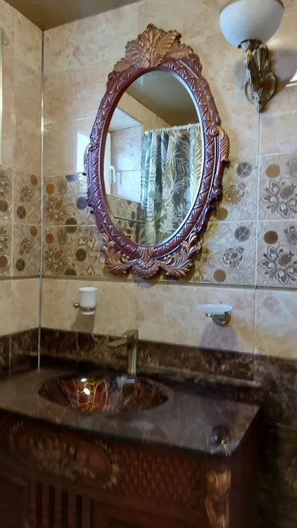 Квартира Просторная квартира, район - Заповедника Херсонес, ТЦ Муссон — Севастополь