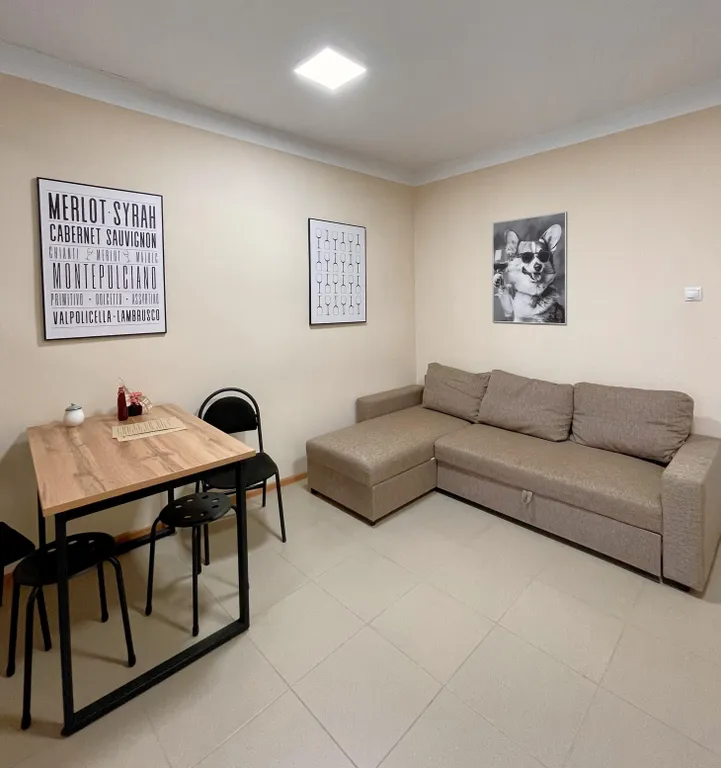 Дом у подножия горы