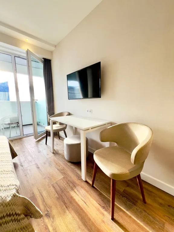 Alliance Palace, вид на закат, море и поющие фонтаны