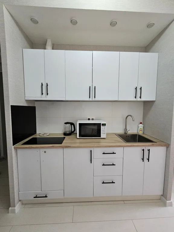 Светлая студия рядом с фк Чайкой