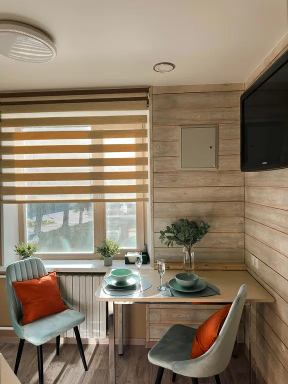 Квартира с видом на историческую часть города, церковь, озеро