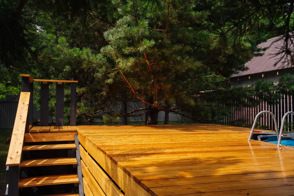 Домик в сосновом бору с баней, бассейном (летом) и беседкой