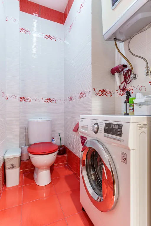 Просторная двухкомнатная квартира возле парка Галицкого