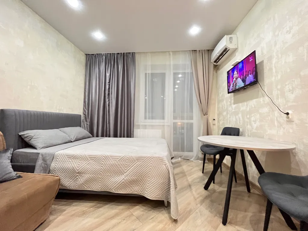 Квартира Комфортная квартира-студия с прекрасным видом на город — Краснодар