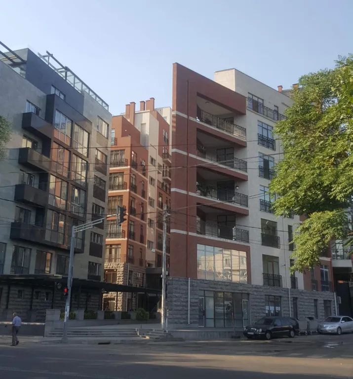 Квартира в центре с 1 спальней и кухней-гостиной 6 этаж