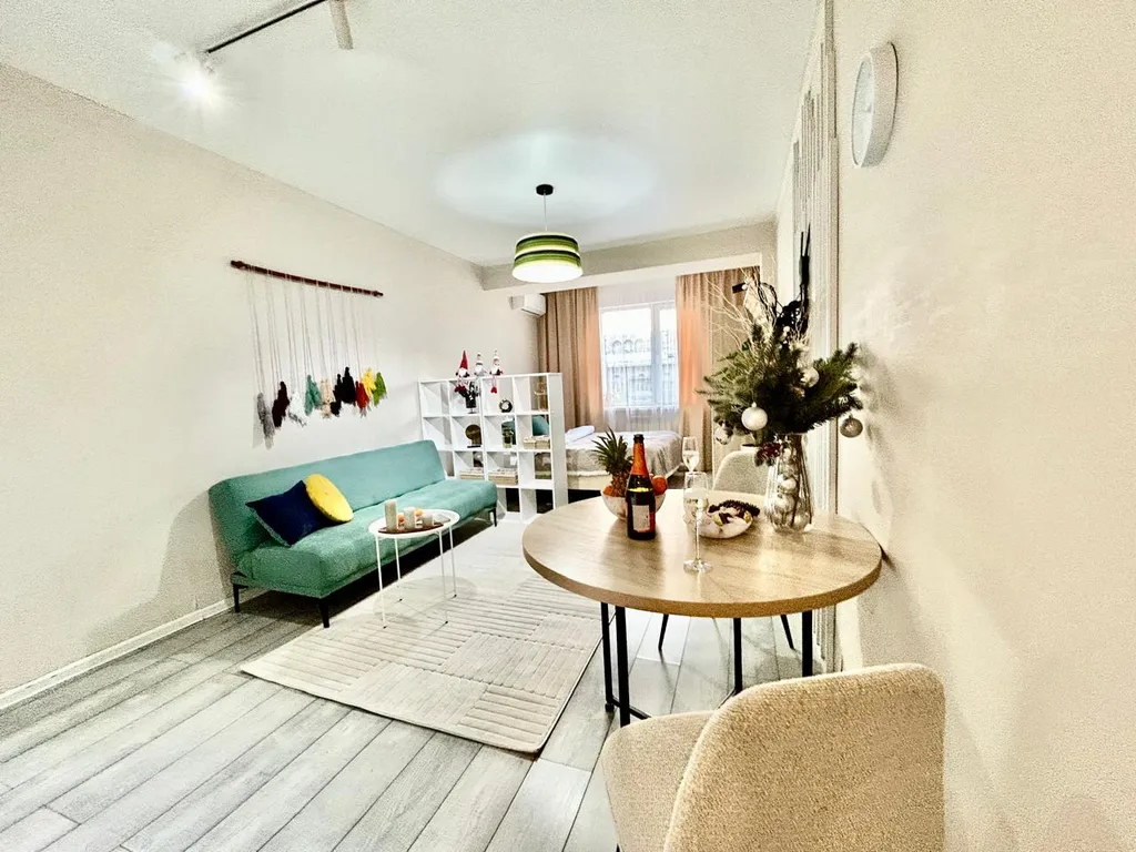 Студия поцелуй в центре города