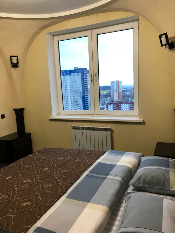 В Индустриальном районе тц Планета