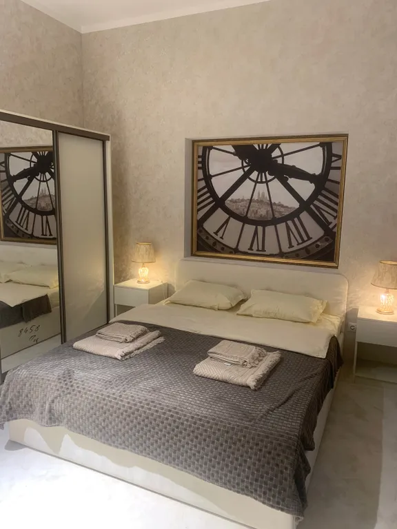 Уникальный, уютный, большой семейный дом. С видом на город