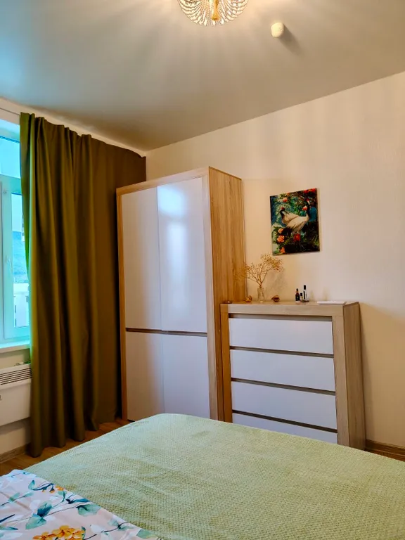 Квартира с видом на бассейн и горы