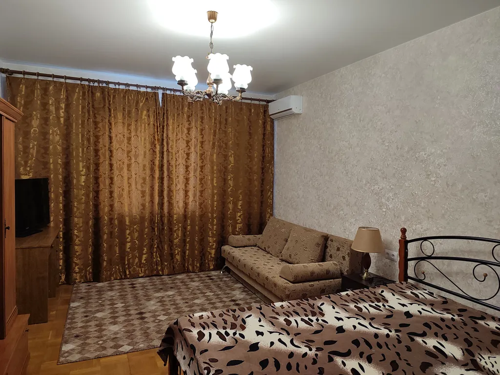 Коттедж Часть дома с отдельным входом и двориком в Мисхоре — аренда посуточно в Кореиз