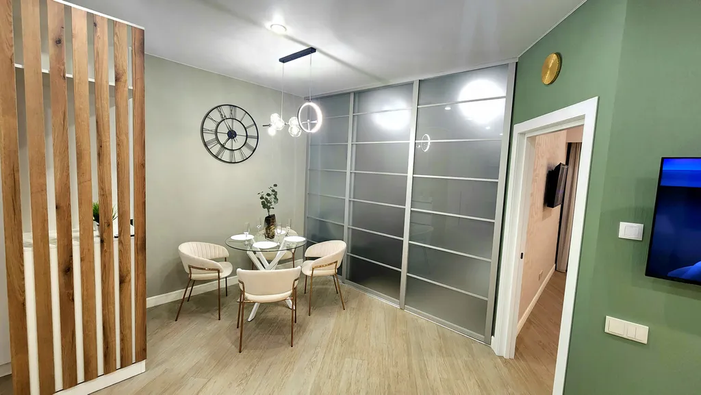 Просторная видовая трёхкомнатная квартира в приморском парке