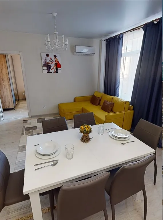 Яркая квартира в ЖК ХолидейХаус — аренда посуточно в Сукко