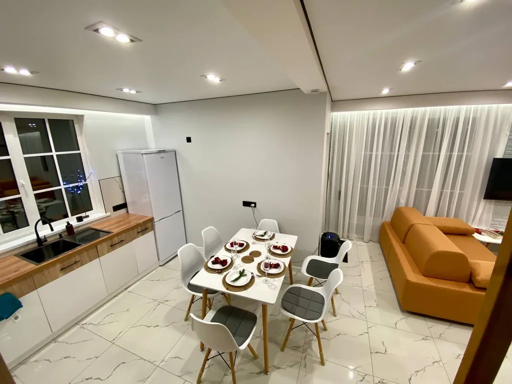 Коттедж Современный большой дом дуплекс с баней — Новоселье