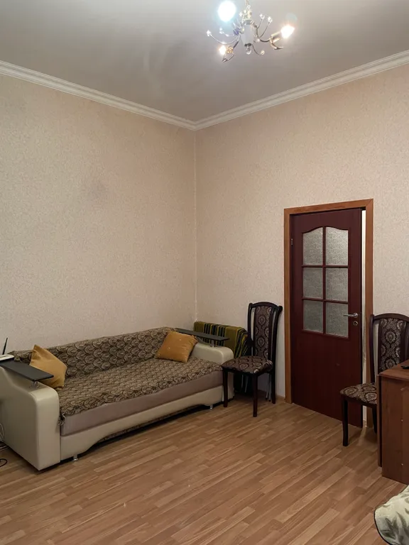 Уютная, светлая квартира с высокими потолками