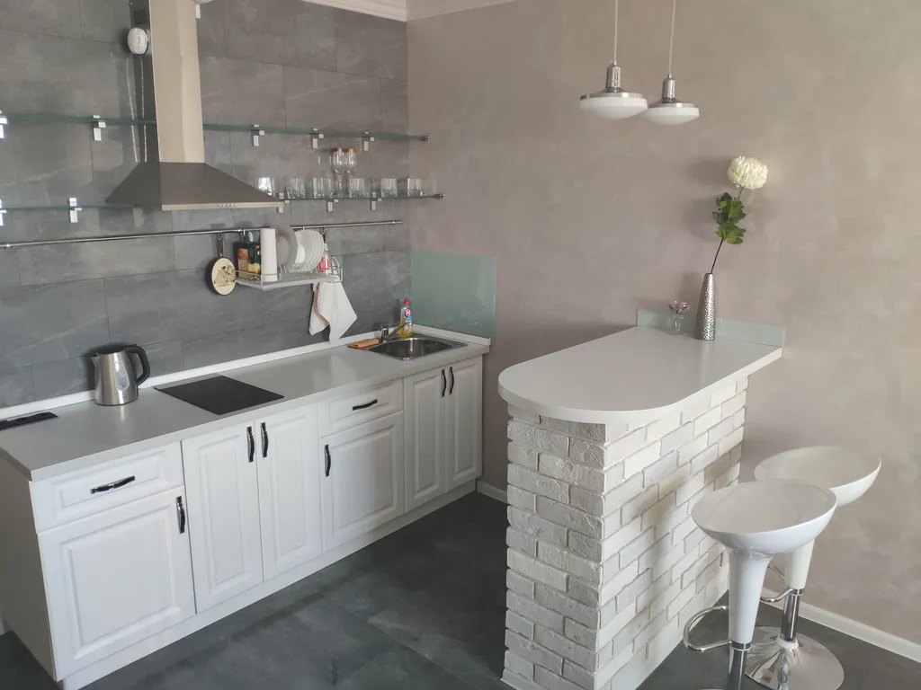 Современная квартира с красивым видом на город