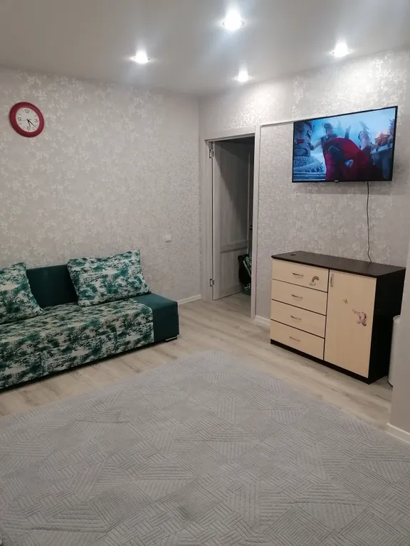 Однокомнатная квартира в тихом районе — аренда посуточно в Каменск-Уральский