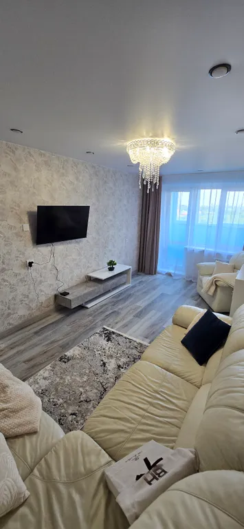 Квартира Новая и светлая двухкомнатная квартира — Хабаровск