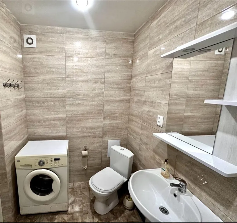 Чистая однокомнатная квартира в очень хорошем районе