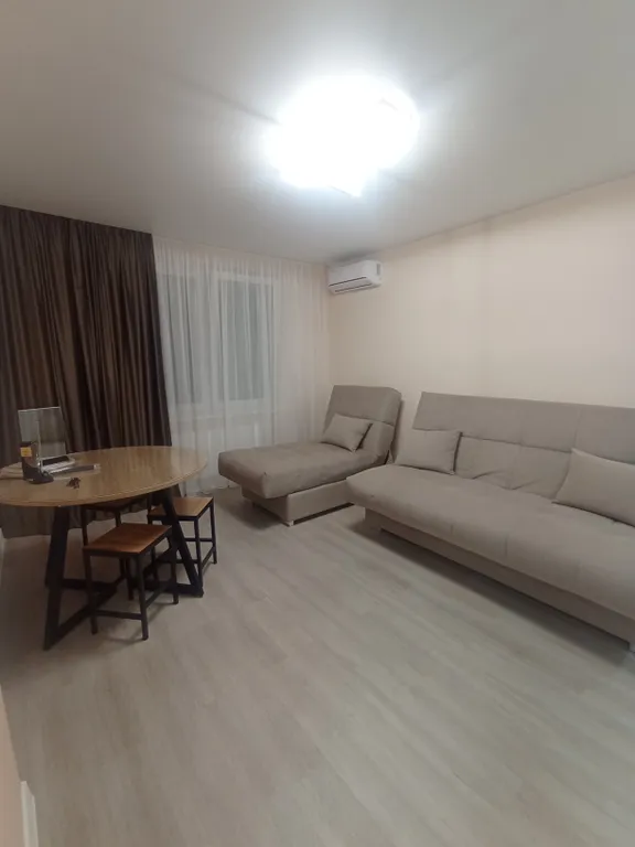 Апартаменты близко к Кремлю, ДС Кристалл, Драматическому театру