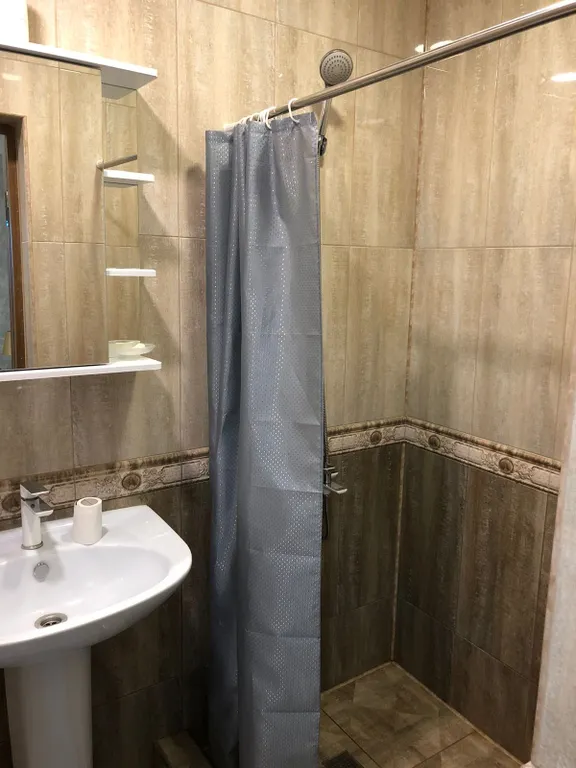 Квартира Номер Люкс на берегу реки Сулак с видом на горы Сулакского каньона. — Миатли