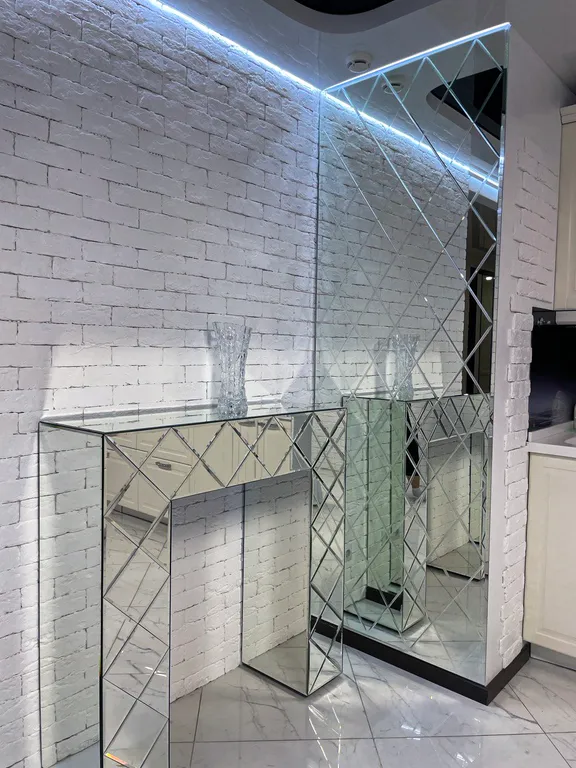 Трехкомнатная квартира на Парнасе