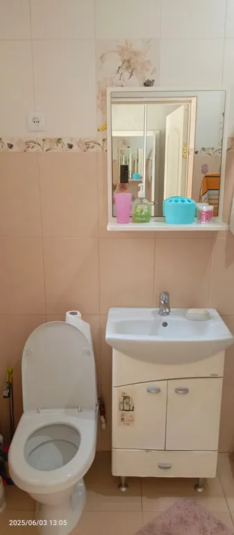 Жилой дом с внутренним двориком, рядом море