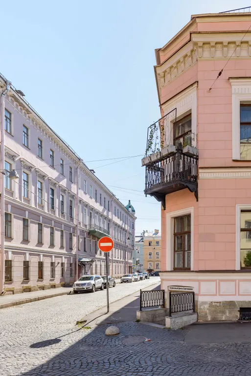 Светлая и уютная квартира в самом сердце Санкт-Петербурга