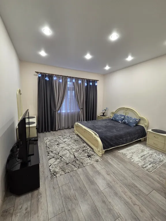 Уютная квартира с видами на Собор и набережную