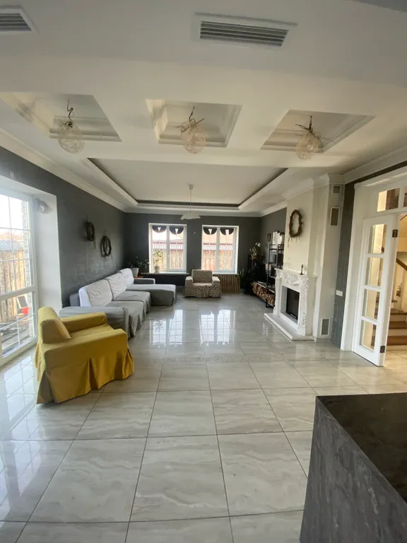 Дом с камином, бассейном, баней и джакузи