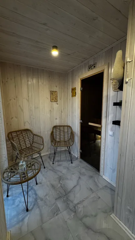 Уютный дом с видом на лес