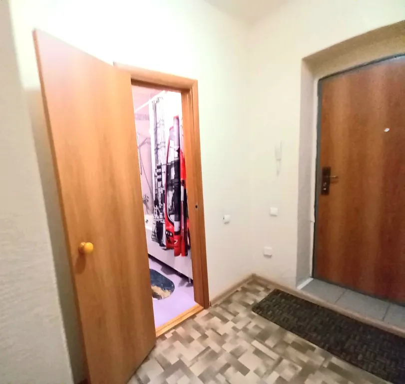 Рядом с вокзалом Томск-2 и жд больницей