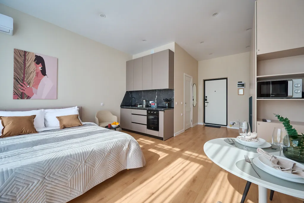 Ваниль- стильная студия в ЖК Самолет