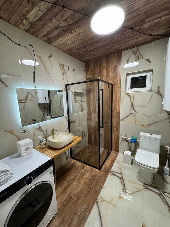 Коттедж Афрейм, домик в лесу — Архыз