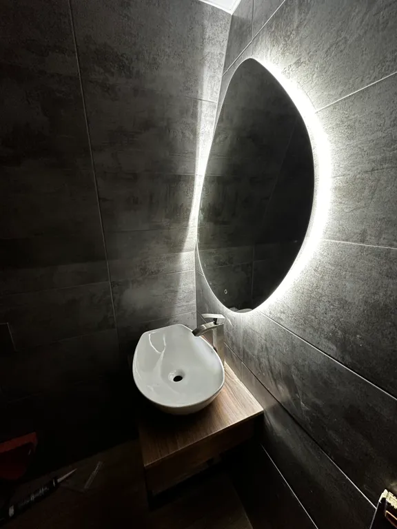 Треугольный дом в аренду с банным чаном и баней