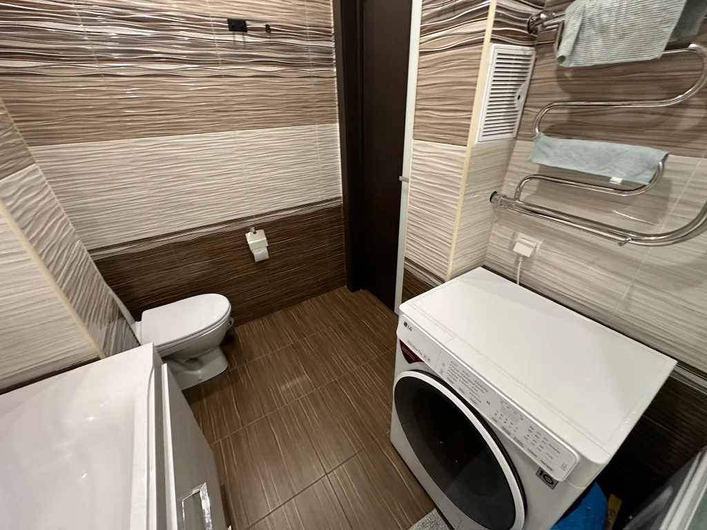 Двухкомнатная квартира в центре с красивым видом на город