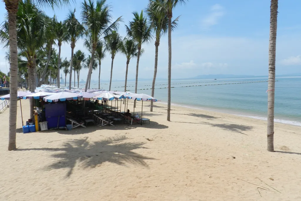 Апартаменты с 1 спальней и гостиной фронтальный вид на море