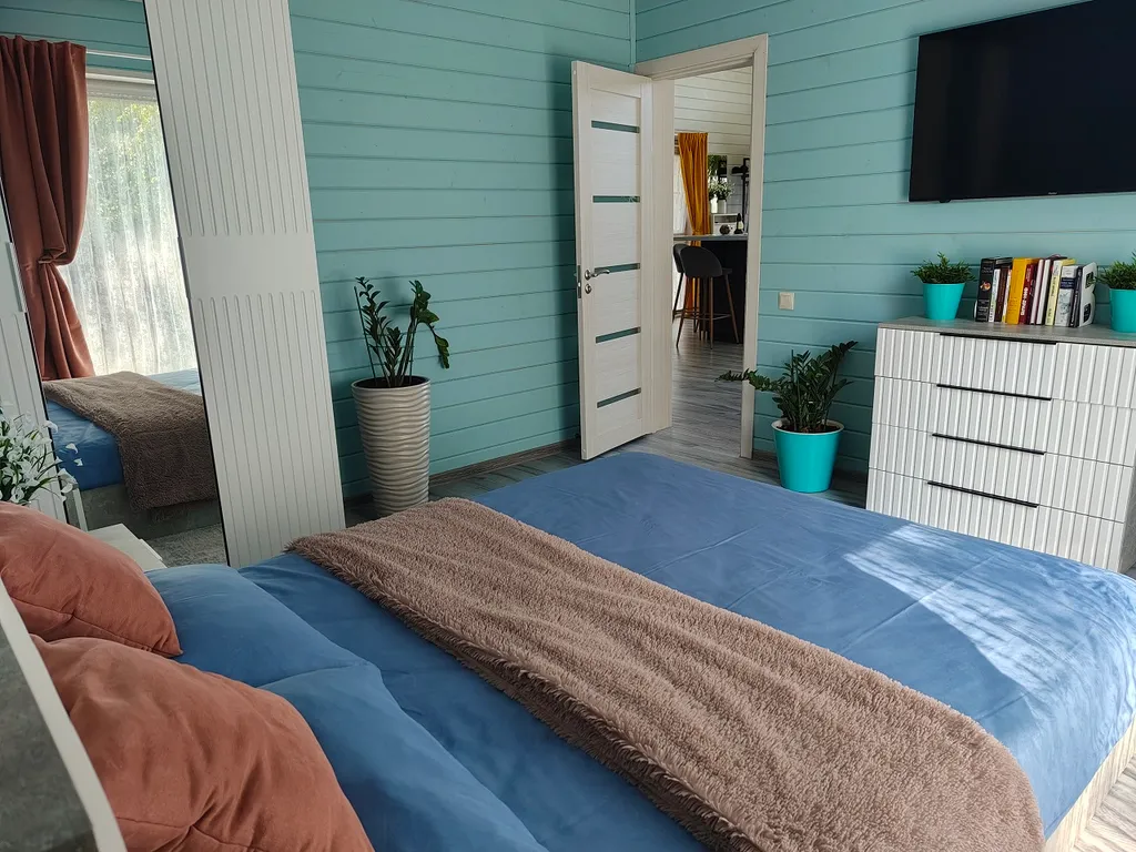 Семейный дом с баней в березовой роще