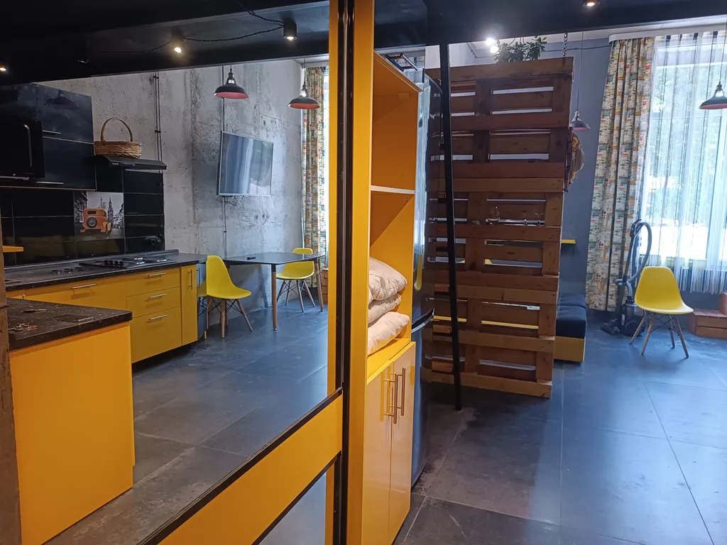 Лофт-студия в Царском гараже