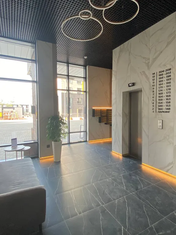 Студия у набeрежной в самoм центpе