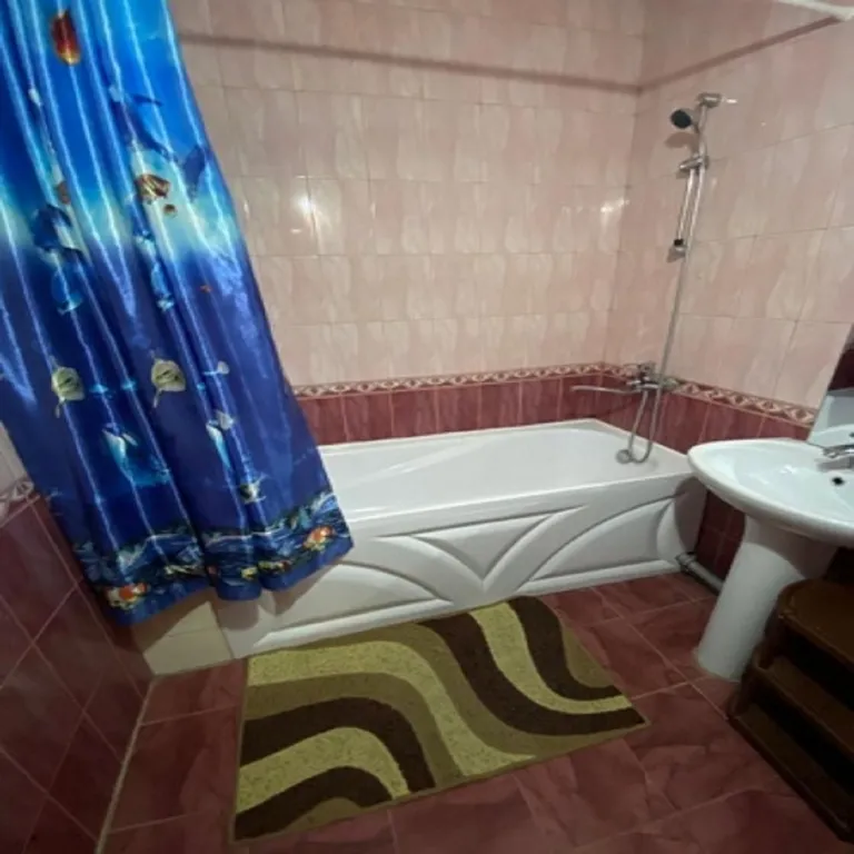 Трехкомнатная квартира в центре