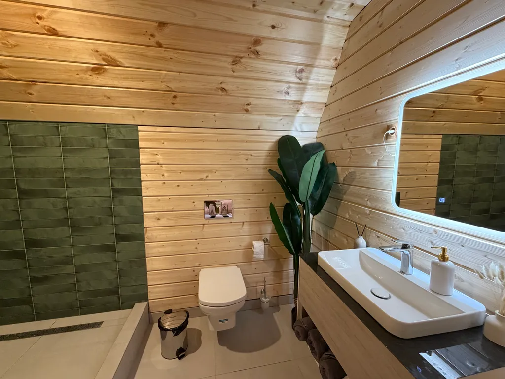 6-комнатный Дом