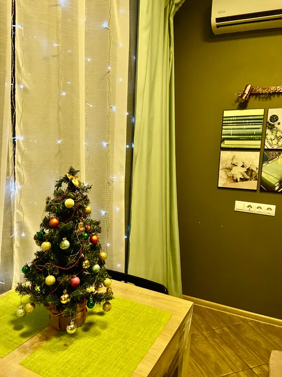 Квартира Квартира Уютная студия с балконом, с бассейном, 5 минут до моря, 5 минут до жд — Адлер