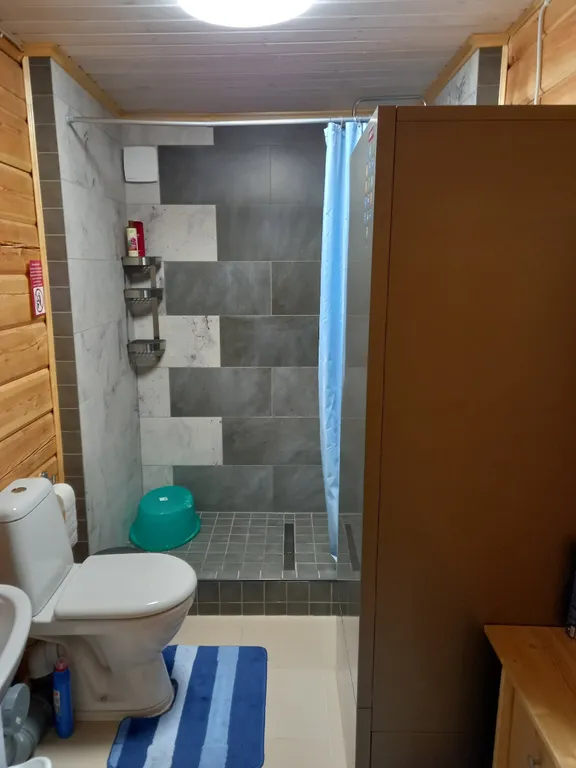 Уютный дом на берегу озера