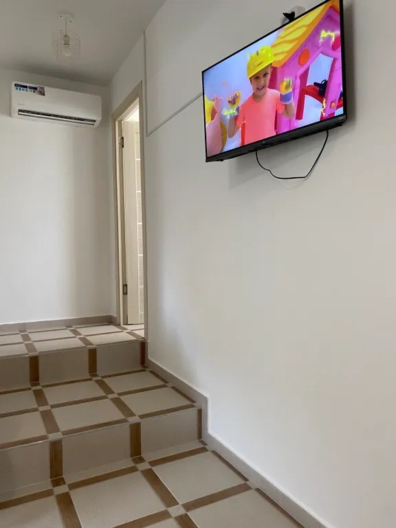 Уютная часть дома с бассейном