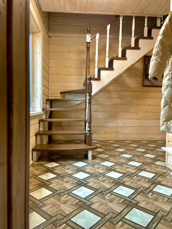 Двухэтажный коттедж с 4 спальнями и видом на Выборгский залив