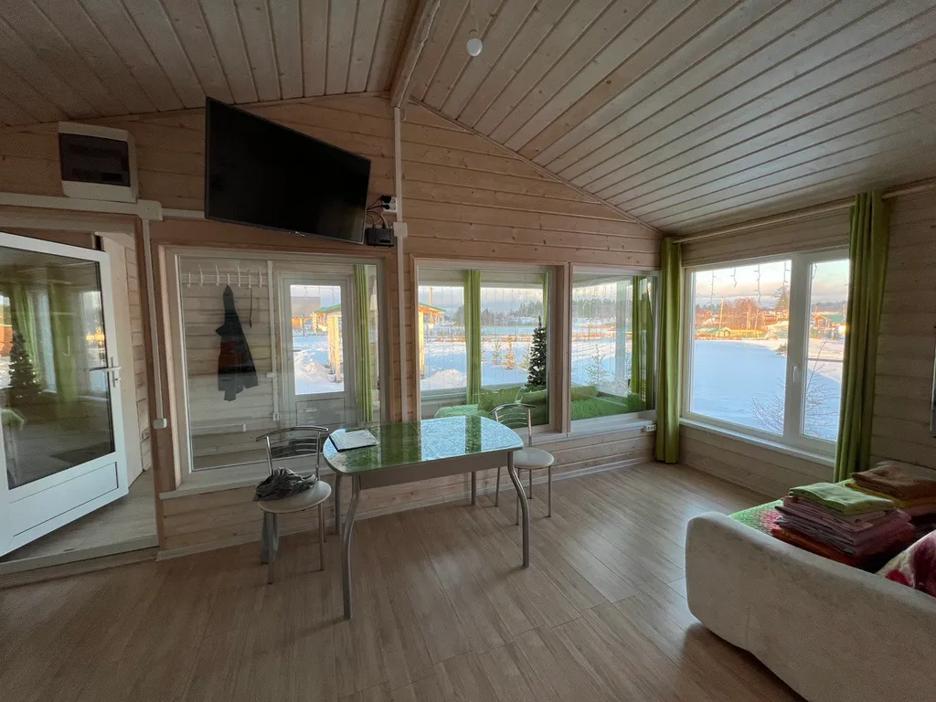 Дом Светлый c видом на Ладожское озеро