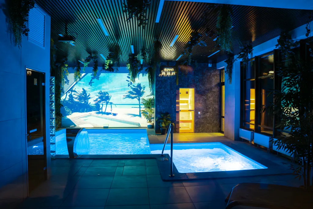 Уникальная локация-отдельный этаж из 3 комнат в спа-комплексе