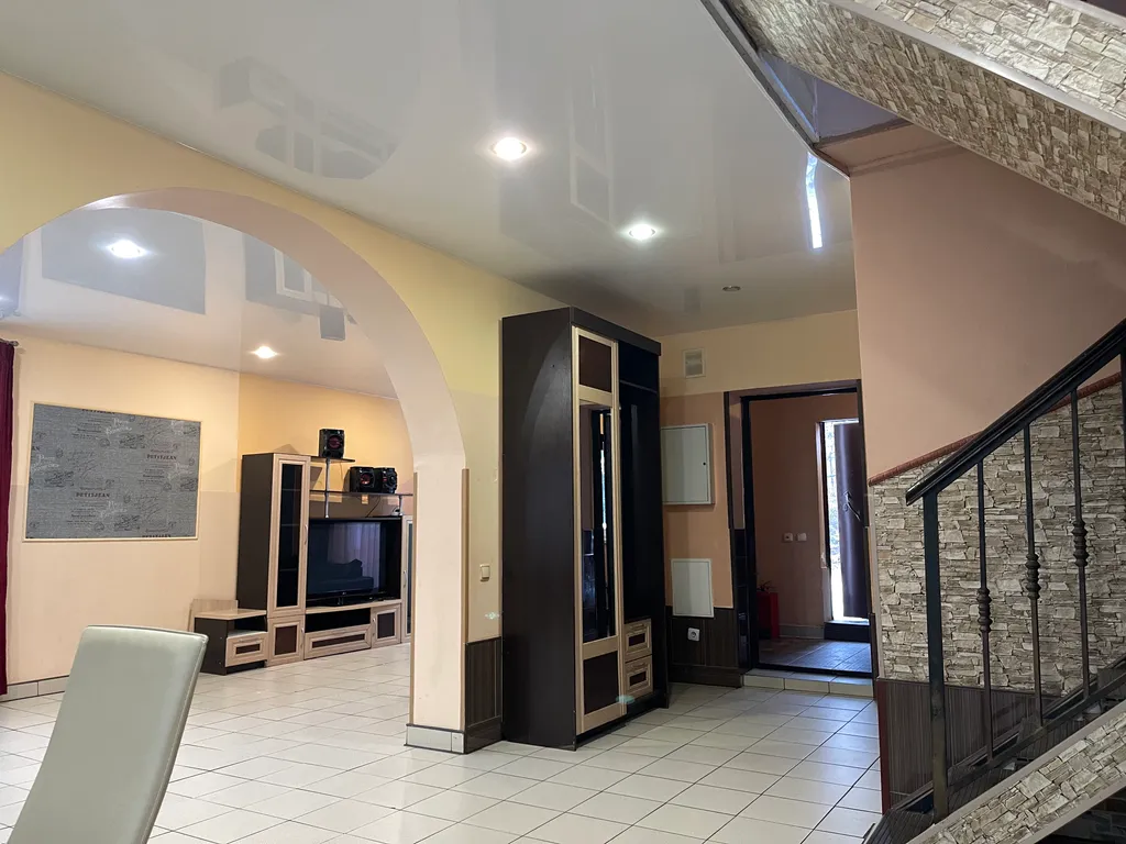 Коттедж 4-комнатный Дом — Санкт-Петербург