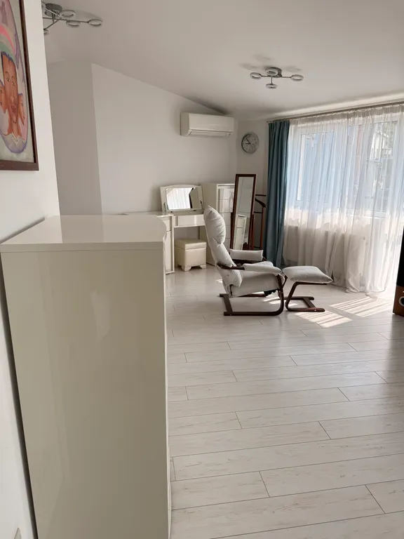 Сдается уютный дом в Ялте посуточно со скидкой с видом на море .